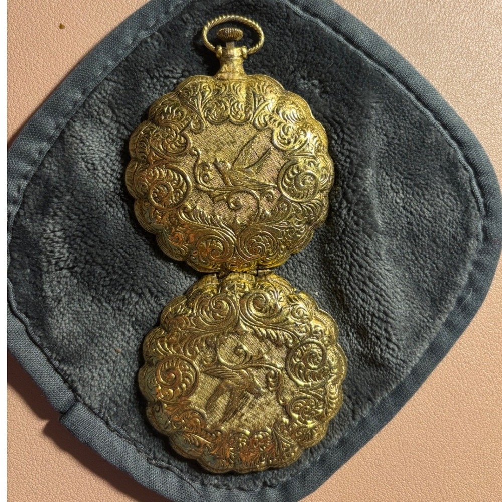 Vintage Golden Lark Repousse Pocket Watch Style Powder Compact Mirror Case - Picture 6 of 7